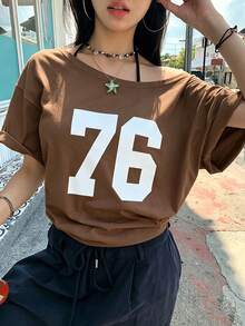 Jouncy Kaos Wanita Lengan Pendek Leher Bulat dengan Motif Digital dan Bahu yang Dapat Diubah, Kaos Grafis Musim Panas untuk Wanita - Coklat - View 3