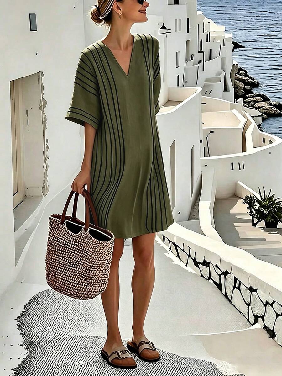 SHEIN Holidaya 女士撞色条纹印花V领休闲夏季连衣裙 - 軍綠色 - 查看 1