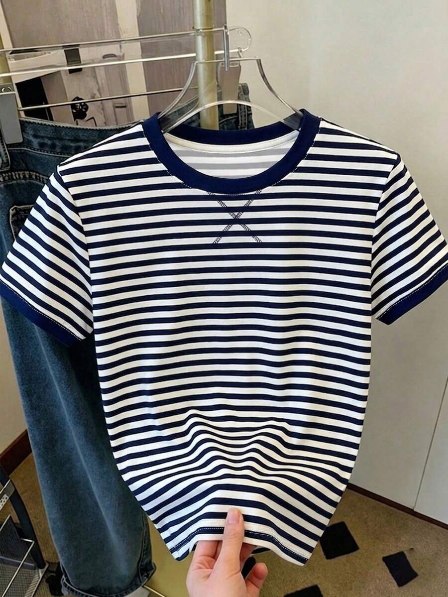 青少年女孩拼色條紋圓領寬鬆短袖T恤,適合夏季,清新條紋T恤,海軍藍與白色拼色條紋T恤,適合春夏,舒適輕鬆,家庭出遊季節,家庭出遊,休閒穿搭,居家煥新,舒適易穿,休閒運動,基本款,日常時尚 - 彩色 - 查看 1