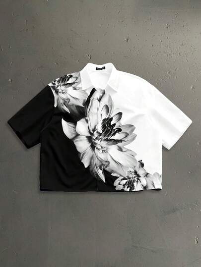 StoneGrade Camisa masculina cropped de manga curta com estampa floral de lótus em estilo chinês. Corte regular e modelagem solta.