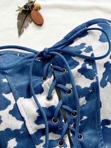 Soleia Halter Strap Suede Rivet Deconstruction Crop Top,White Animal Print,Summmer,Western,Music Festival,Bohemian,Holiday,Beach,Vacation Summer Outfit - Blue and White - View 3