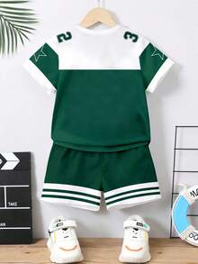 2pcs/Set Toddler Boys' Casual Creative Numeric 32, Chicago, Star Striped Colorblock Letter Graphic Print Short Sleeve T-Shirt And Shorts Set, Comfortable Daily Wear, Cozy Summer Styles Suitable For Spring And Summer - Multicolor - View 2