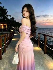 Modelyn 渐变印花露肩荷叶边长款连衣裙，女士露肩收腰鱼尾长裙，渐变图案雪纺长款连衣裙，夏季度假风 - 彩色 - 查看 7