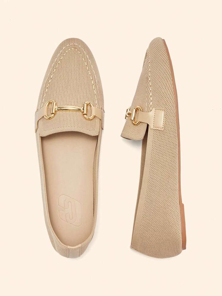 CUCCOO BASICS Women's Metal Decor Daily Commute Fashion Flat Shoes