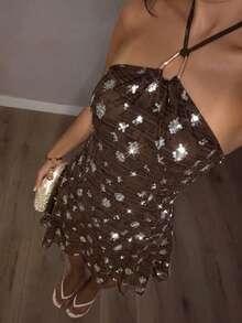 SHEIN Glamour 女士绿色纹理刺绣露背不对称下摆迷你连衣裙，绿色连衣裙，性感假日约会情人节派对短裙 - 棕色 - 查看 7
