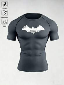 BATMAN X SHEIN Acti Log Áo thun thể thao nam mùa hè in hình dơi, tay ngắn, kiểu raglan, viền tương phản, dáng ôm, thích hợp cho tập thể dục, chạy bộ, đạp xe. - màu đen - Xem 1