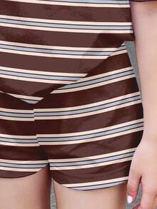 Vintage Maillard Braun & Weiß Kontrastfarben Sportlich Preppy Gestreiftes Muster, Tween Mädchen Lässig Minimalistisch Kurzarm & Shorts 2-teiliges Set, Geeignet für Sommeroutfits für - Verschiedenfarbig - Übersicht 4