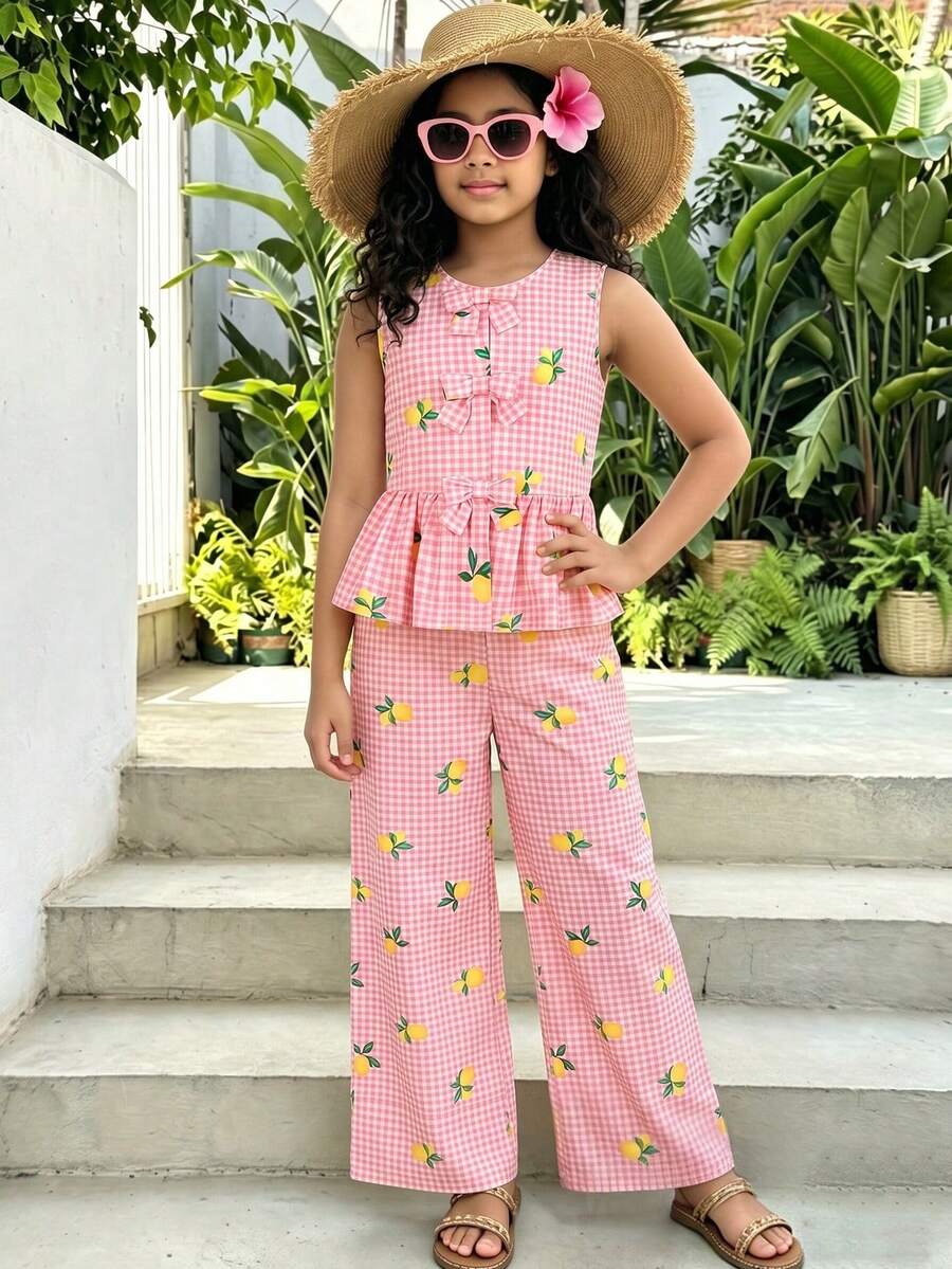 SHEIN Setelan Atasan dan Celana Pendek Lebar Motif Garis-garis Tekstur Ceri Warna Pink untuk Remaja Perempuan, Cocok untuk Sehari-hari, Perjalanan, Liburan, dan Santai. - Berwarna merah muda - View 1