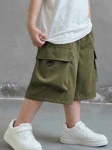 軍綠色