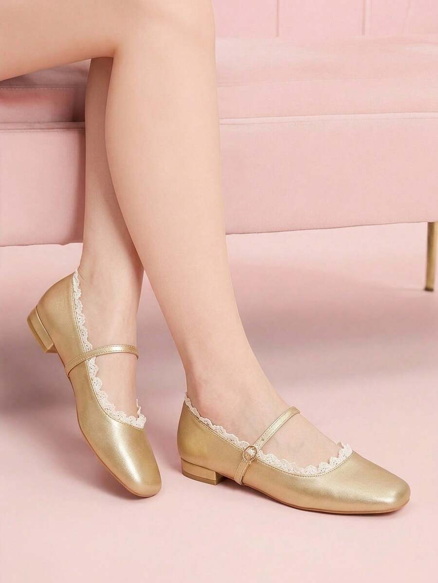 CUCCOO DOLLMOD Zapatos planos elegantes de cuero metálico dorado con puntera cuadrada, tacón bajo de bloque, estilo retro y volantes de encaje para mujer, ideales para uso diario y vacaciones - Dorado - Ver 1