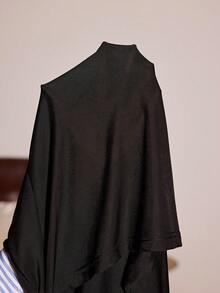 Slumberist Camisón ajustado con abertura alta, parches de encaje y diseño asimétrico - Negro - Ver 6