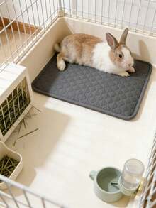 2Pcs Washable Non-Slip Absorbent Quick-Dry Reusable Pee Pad For Hamster & Rabbit – Small Pet Urine Mat Bedding, All-Season - Grey - View 9