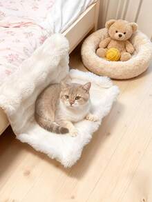 1个猫床边吊床，床边猫窝悬挂式猫床，猫吊床宠物床，四季皆宜，可悬挂在窗台上晾晒，毛绒宠物床，可拆卸水洗，无需钻孔即可稳固安装，适用于沙发/床边/窗边，小型猫狗柔软垫子保暖，猫床便携易清洁 - 均碼 - 查看 4