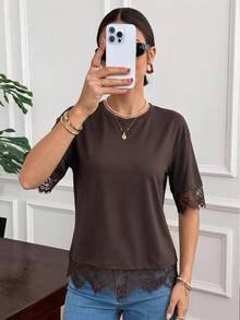 Serisse Áo thun nữ phối ren, hở lưng, xẻ tà, xuyên thấu, phong cách thời trang đường phố sành điệu. - màu nâu - Xem 9