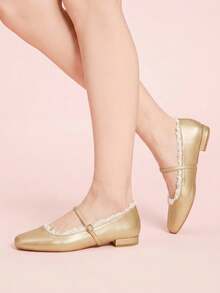 CUCCOO DOLLMOD Zapatos planos elegantes de cuero metálico dorado con puntera cuadrada, tacón bajo de bloque, estilo retro y volantes de encaje para mujer, ideales para uso diario y vacaciones - Dorado - Ver 3