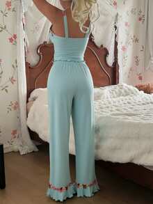 CottageSlumber Set Pakaian Santai Camisole dan Celana dengan Hiasan Bordir yang Mencerahkan - Mint Green - View 2