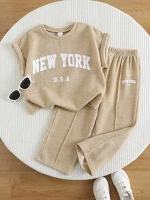 SHEIN 2 chiếc/Bộ Áo thun chữ trẻ em nam mùa hè phong cách thường ngày & Quần ống rộng dài xòe phong cách thường ngày, Bộ trang phục mùa hè cho bé trai đi nghỉ - Nhiều màu - Xem 4
