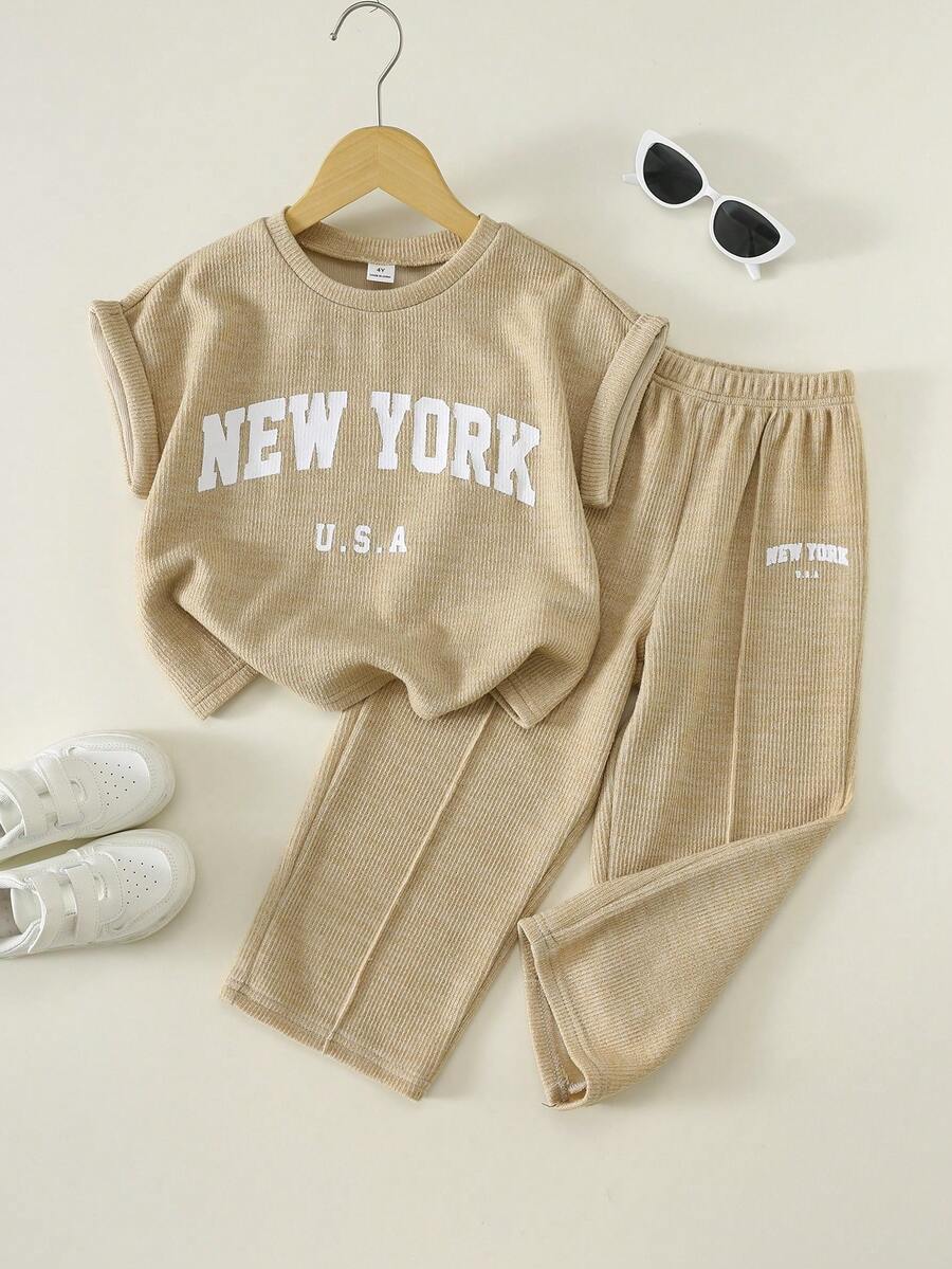 SHEIN 2 chiếc/Bộ Áo thun chữ trẻ em nam mùa hè phong cách thường ngày & Quần ống rộng dài xòe phong cách thường ngày, Bộ trang phục mùa hè cho bé trai đi nghỉ - Nhiều màu - Xem 1