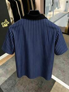 Manfinity Hypemode Camisa de manga corta a rayas de estilo americano para hombres - Azul Marino - Ver 2