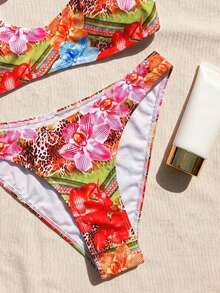 Swim Vcay Set de 2 piezas Conjunto de playa para mujer, moda lindo y sexy para vacaciones, fiesta en la piscina o en la playa, con estampado floral aleatorio/retro, top corto con tirantes ajustables y Bottom de bikini, primavera/verano - Multicolor - View 5