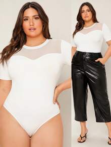 SHEIN BASICS 大码女式网纱拼接圆领短袖连体衣 - 白色 - 查看 1