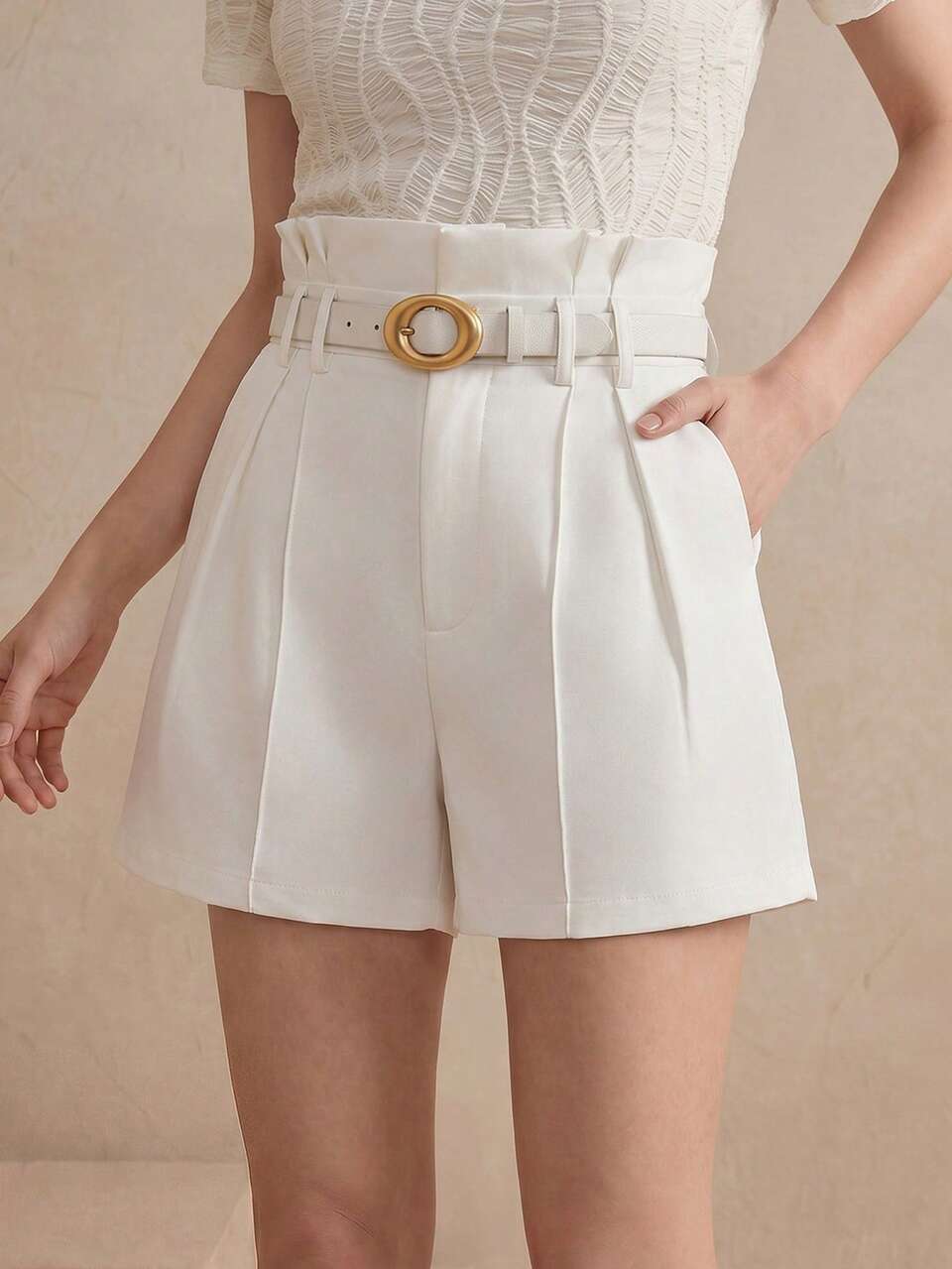 Anewsta Women's Modern White Ruffle Waist Shorts, Women's Casual Suit Shorts