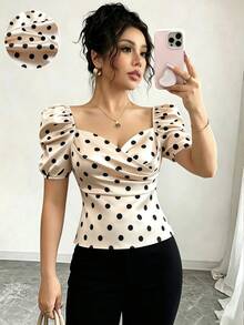 GlowEve Blusa de manga corta con cuello de corazón y manga fruncida con estampado de lunares - Amarillo Mostaza - Ver 8