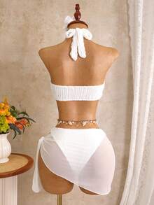 Swim Lushoire Set da 3 pezzi da donna composto da bikini con collo alto senza spalline, di colore tinta unita, adatto per matrimoni e feste in giardino, con decorazioni a forma di stella marina e conchiglia, più una minigonna in rete annodata dello stesso colore. - Bianco - Visualizzare 2