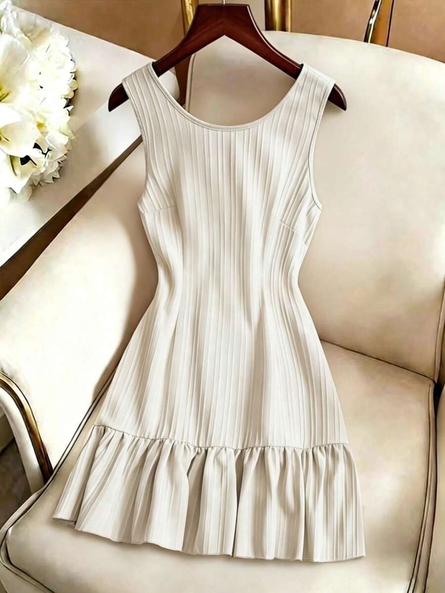 GlowEve Gaun Mini Kasual Wanita Musim Panas Tanpa Lengan, Leher Bulat, Tanpa Punggung, Ikat Pinggang, Model A-Line dengan Hem Berumbai - Aprikot - View 1
