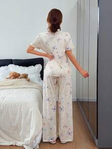 Napfluff Bộ đồ ngủ tay ngắn in họa tiết hoa và bướm - Màu be - Xem 2