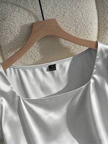 Blusa casual elegante de satén con cuello cuadrado francés, mangas de pétalos y pliegues, adecuada para ir al trabajo, uso diario, reuniones y fiestas, primavera/verano - Gris Claro - Ver 3