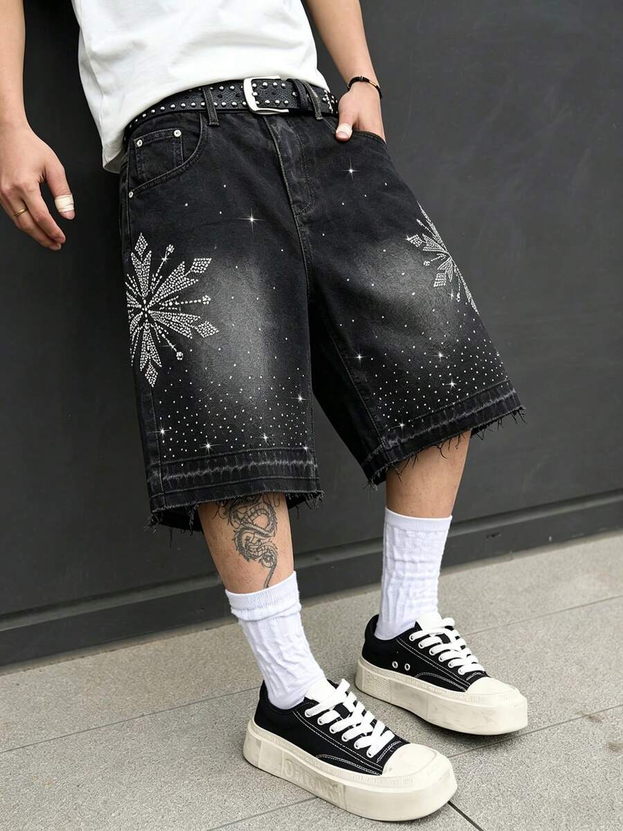GALLERY FADE Pantalones cortos de mezclilla casual con bolsillos y adornos de diamante de imitación para hombres - Negro - Ver 1
