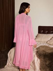 Slumberist Set Pakaian Santai Kasual Wanita: Gaun dan Jubah Camisole dengan Hiasan Pita dan Patchwork Renda - Berwarna merah muda - View 2