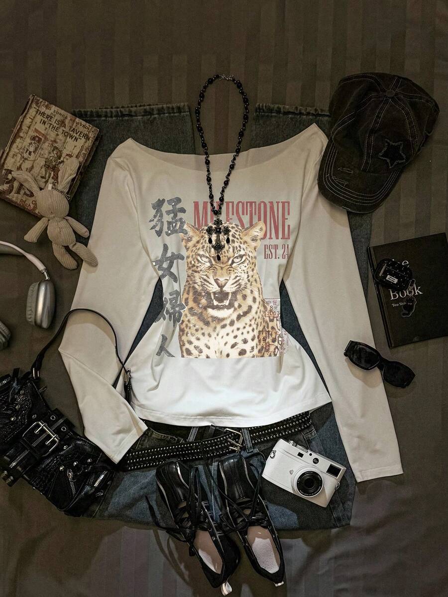 SHEIN EZwear Áo thun chui đầu nữ dáng rộng cổ khoét sâu vai lệch vạt bèo nhún in họa tiết tay dài sexy vai bất đối xứng, hàng mới về mùa thu - trắng - Xem 1