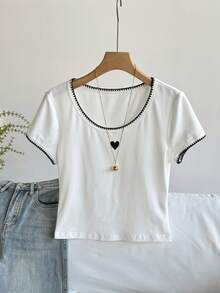 Muvela Women's Casual Comfortable Contrast Color Shell Flower Embroidery T-Shirt - White - View 5