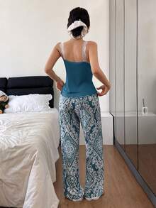 SHEIN 花卉印花蕾丝边吊带背心和裤子女士睡衣套装 - 藍色 - 查看 2