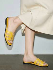 Bholvia Women's Solid Color Korean Style Slippers, New Fashion Flat Casual Beach Sandals - Yellow - View 3