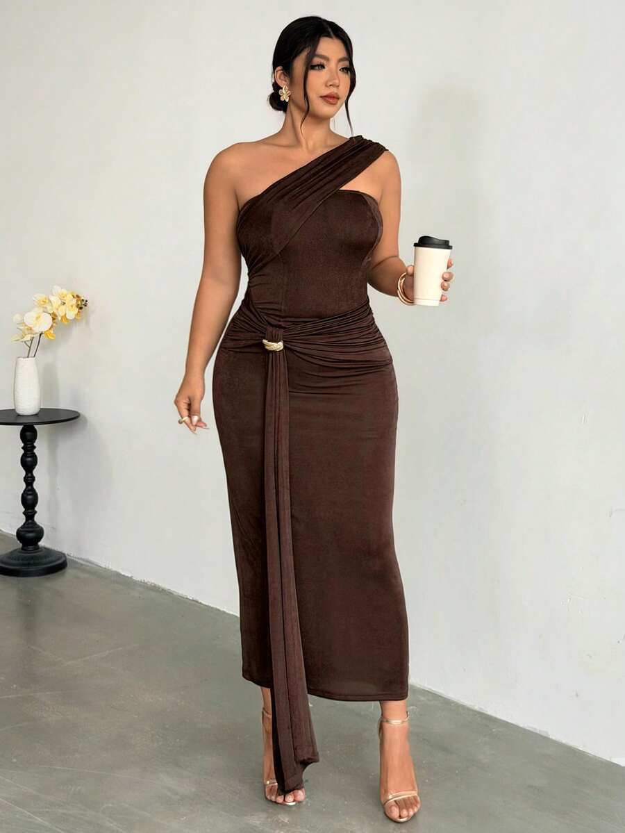 Firerie Plus Size Women Solid Color Ruched Fitted Fashionable One-Shoulder Dress