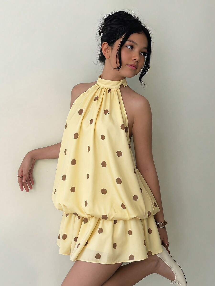 SHEIN 1 buah Gaun Anak Perempuan Model Halter yang Dapat Disesuaikan, Motif Polkadot Cokelat dan Kuning, Desain Bagian Belakang Berongga yang Lucu, Cocok untuk Perjalanan Musim Panas, Pantai, dan Liburan. - Kuning - View 1