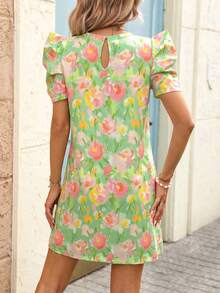 SHEIN LUNE Váy ngắn tay mini thời trang cơ bản nữ họa tiết hoa phong cách thường ngày cho đi làm và đi chơi mùa hè - màu xanh lá - Xem 2