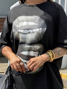 SAYEHFBABY 女士宽松休闲极简街头风黑色唇印圆领短袖T恤，适合春夏穿着。 - 黑色 - 查看 4