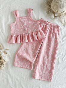 SHEIN 女童舒適休閒正厚度紋理仿刺繡布料前扣裝飾荷葉邊下擺背心上衣與寬鬆長褲極簡風2件套，適合春夏外出、旅行、度假與日常穿著 - 粉色 - 查看 3
