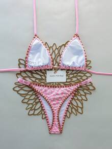 Swim Mod 新款女款優雅奢華波希米亞度假風 2 件式清新淺藍色紋理手工刺繡三角比基尼套裝，白色雛菊刺繡、棕色對比縫線飾邊與海星金屬吊飾，可調節性感三角泳褲附滑塊細節，彈性泳裝布料，適合夏季海灘度假、泳池派對、音樂節、母親節/婚禮假期、春假穿搭 - 粉色 - 查看 6