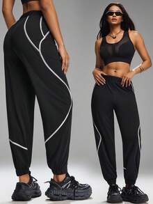 Innovista Calça Jogger Casual Feminina com Barra de Contraste e Cintura Elástica - Preto - Visão 3