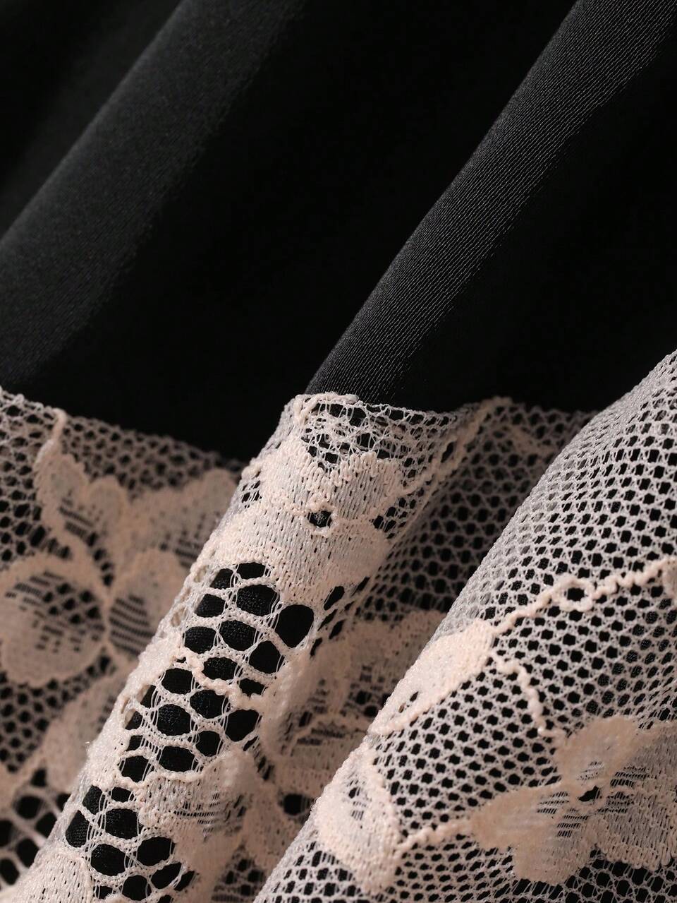 Women's Contrast Color Lace Patchwork Camisole Nightgown
