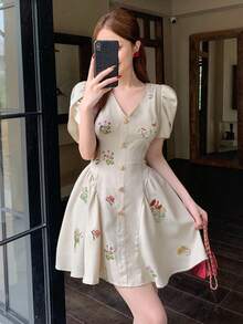 DAZY 春夏法式復古植物印花女款簡約優雅中長洋裝陽光裙 - 杏色 - 查看 6