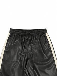 Manfinity Hypemode Men's Black PU Shorts, Side Tape Design, Fashion Versatile Casual Bermuda Shorts, Holiday - Black - View 5