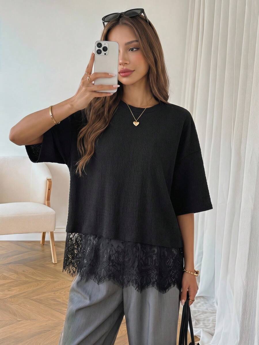 SHEIN 少女/儿童春夏新款休闲简约黑色纯色针织圆领蕾丝边下摆宽松短袖T恤 - 黑色 - 查看 1