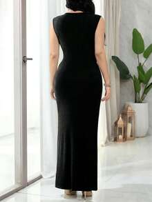 Feyla Nuevo diseño de vestido de fiesta elegante con cadena metálica decorativa, cintura fruncida y hombros acolchados - Negro - Ver 6