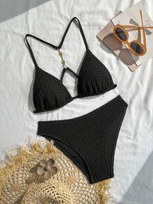 SHEIN Swim 26SS 女士春夏沙滩套装，女士比基尼套装，两件套，海滨度假风，INS网红性感炸弹优雅浪漫可爱波西米亚风纹理面料，精致金属贝壳扣装饰，可拆卸衬垫罩杯，细肩带露背比基尼套装 - 黑色 - 查看 1